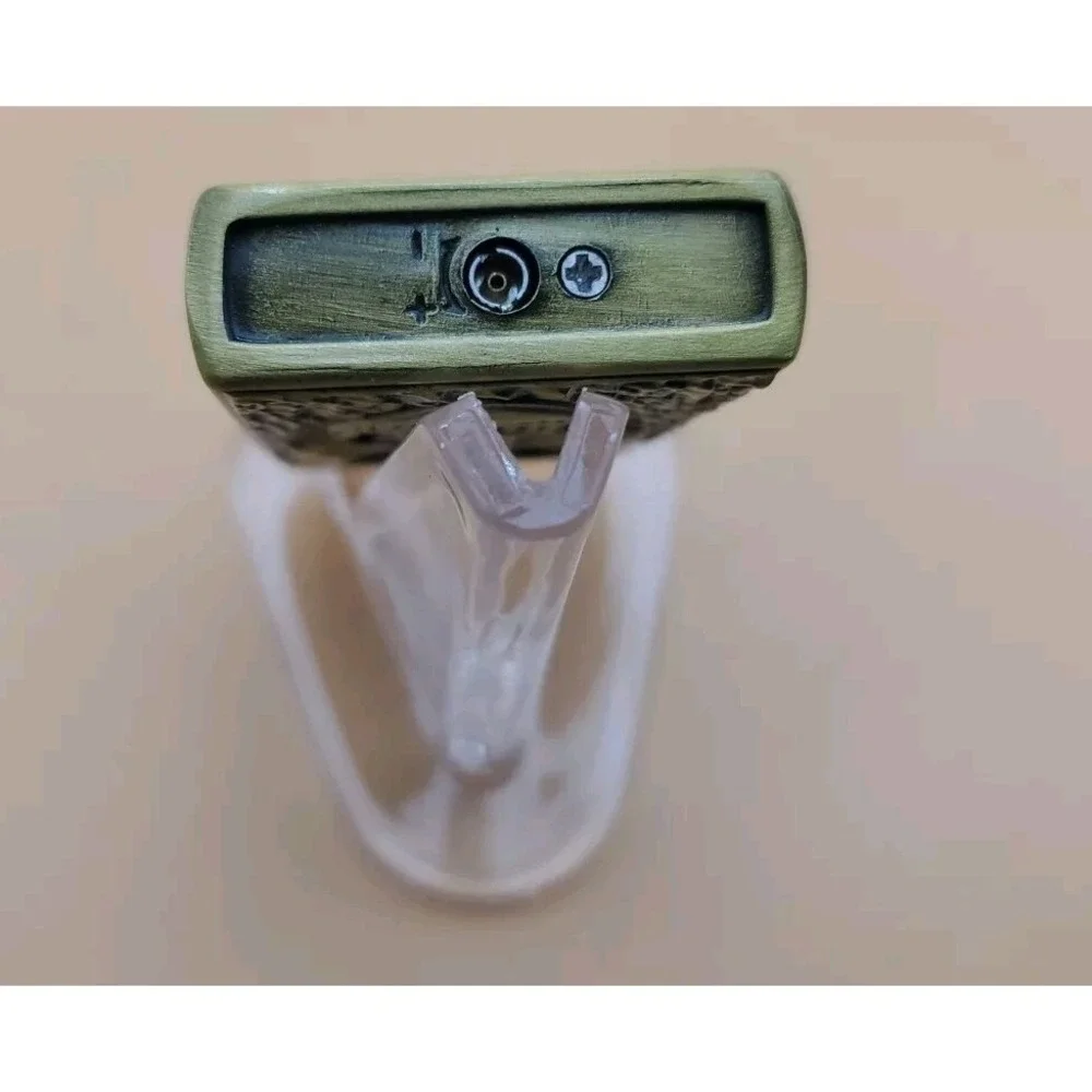 New Retro Butane Brass Tone 3D Skull Lighter, Soft Flame